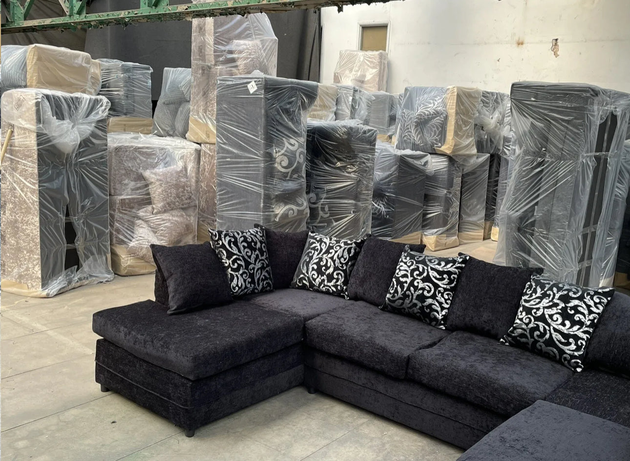 BLACK FABRIC U SHAPE SOFA