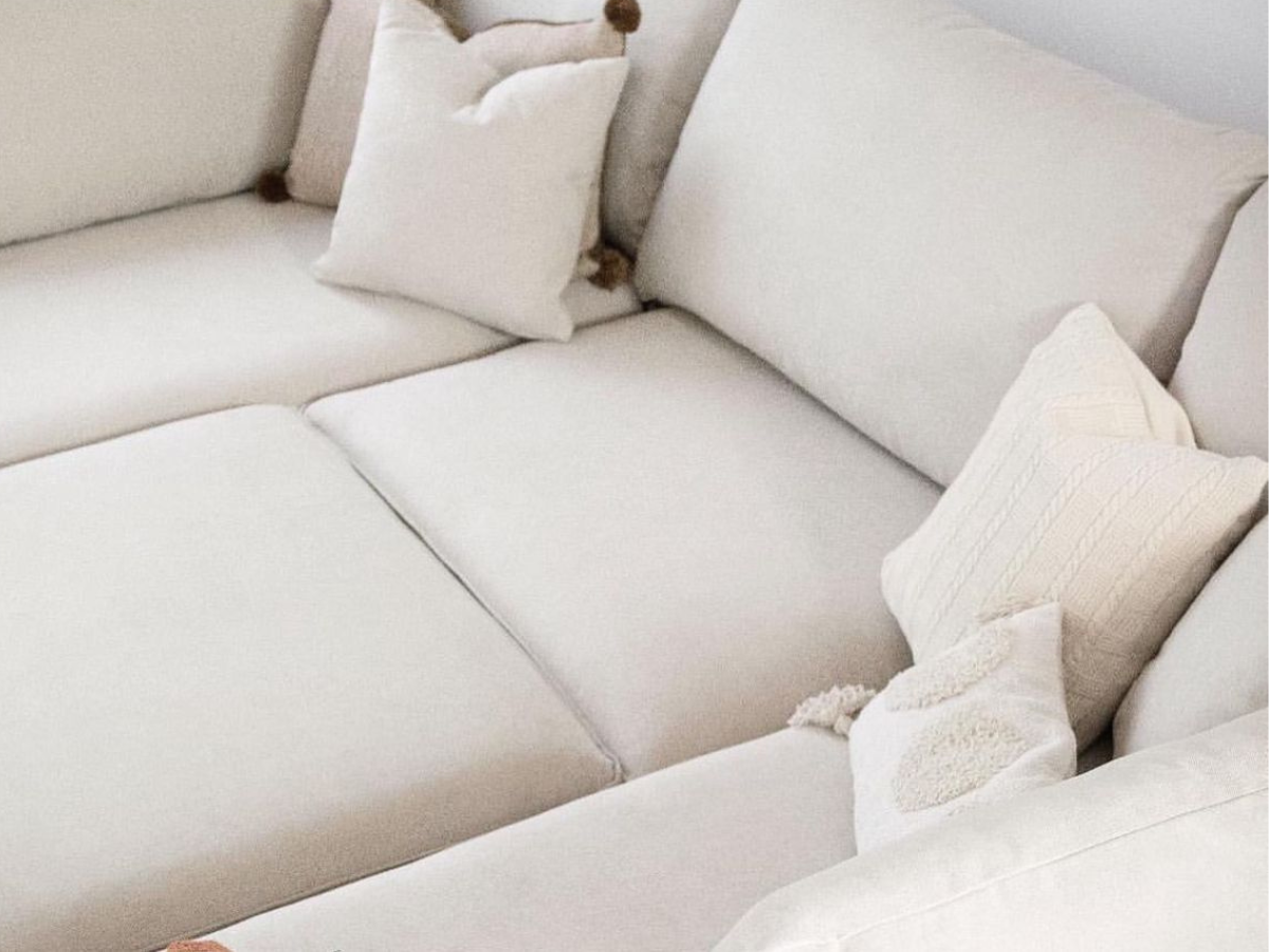 Savoy Full Back Small U Shape Corner Cream + Footstool