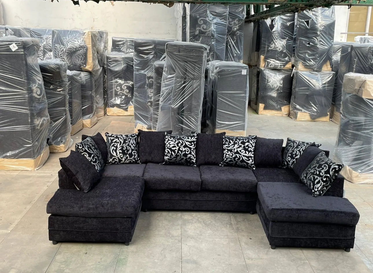 BLACK FABRIC U SHAPE SOFA