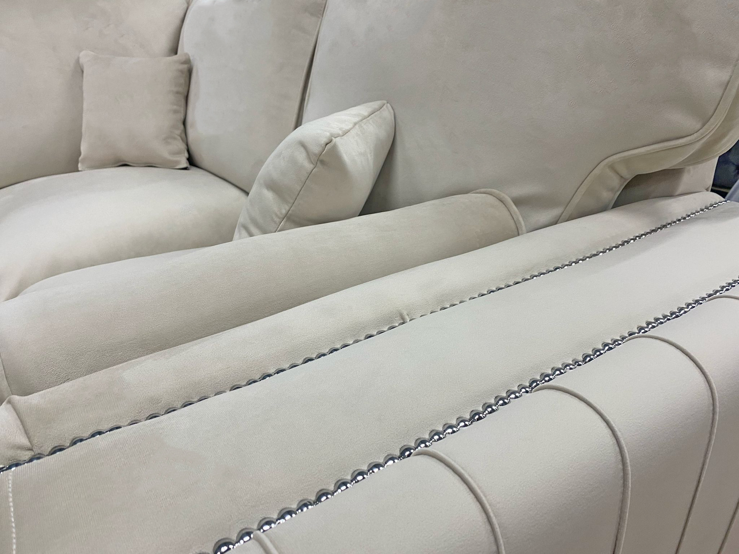 LILLY FULLBACK CORNER SOFA WITH PLUSH CUSHIONS