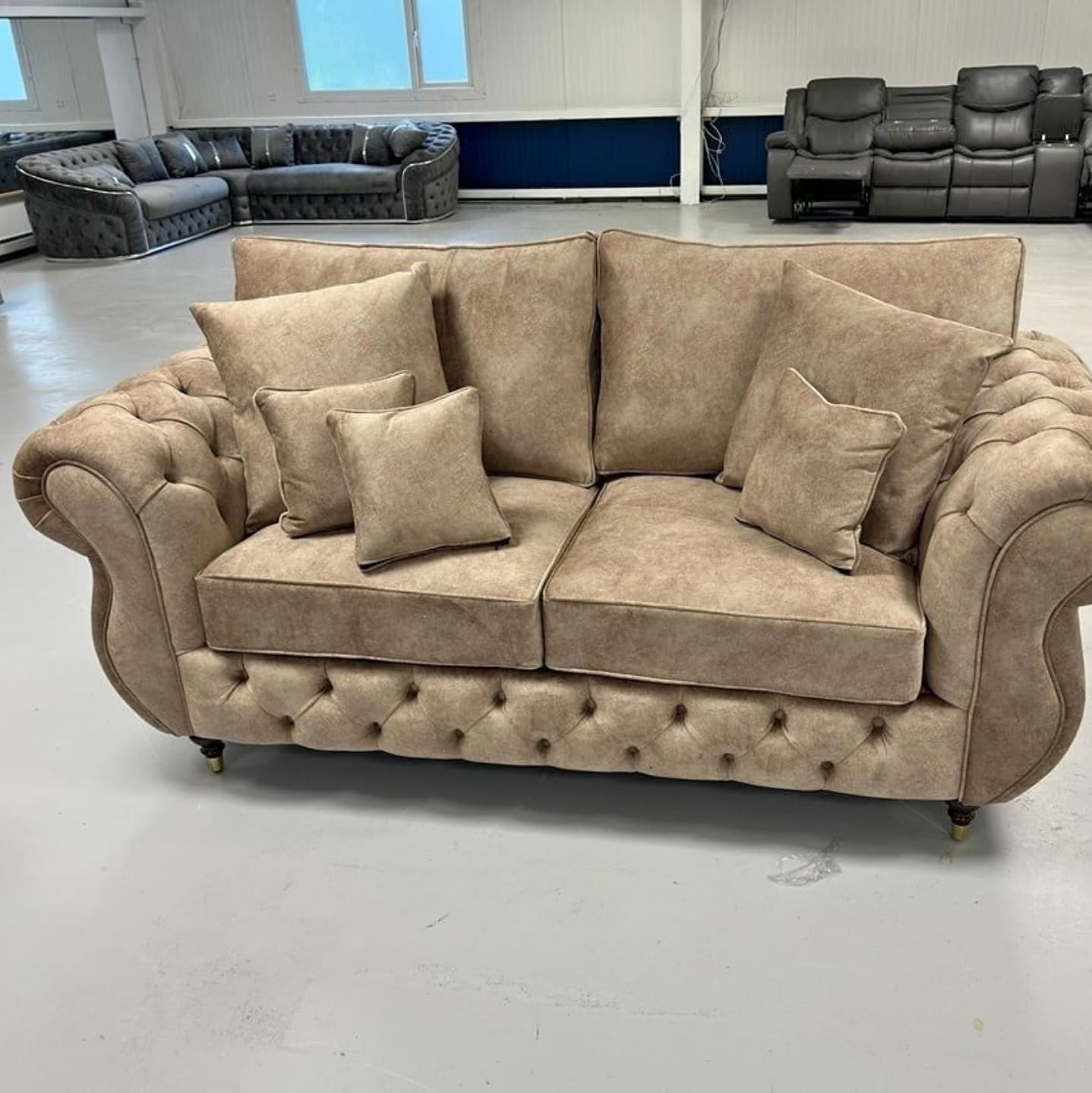 RIO CHESTERFIELD SOFA
