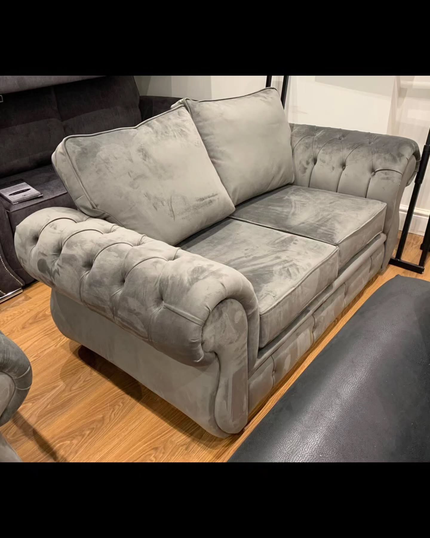 RIO CHESTERFIELD SOFA