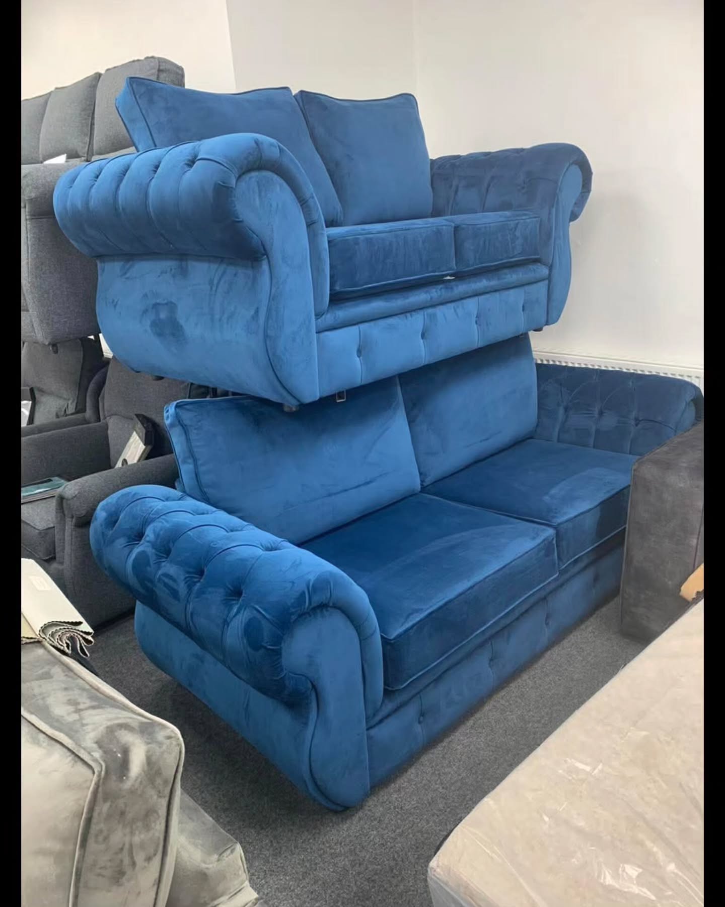 RIO CHESTERFIELD SOFA