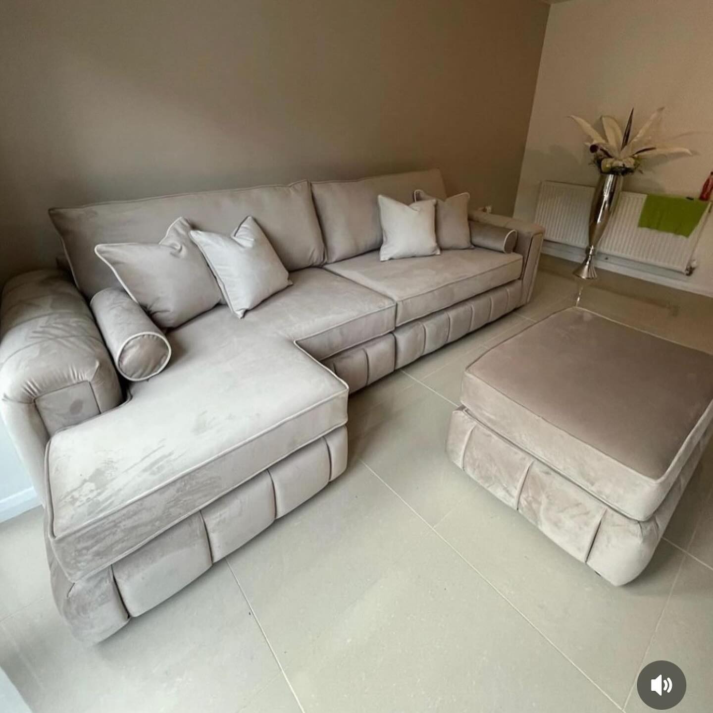 MALENO CHAISE SOFA