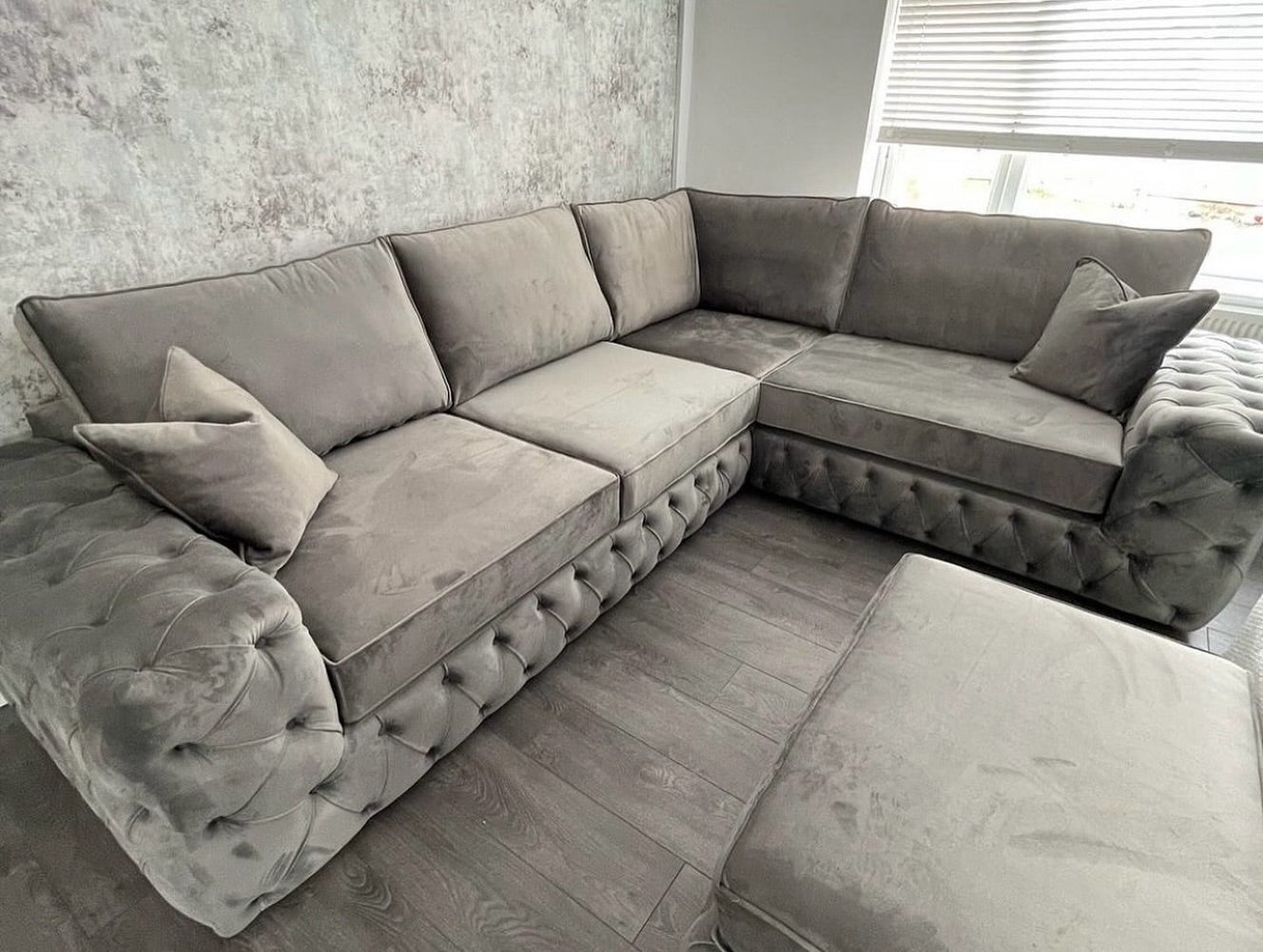 ASHTON CHESTERFIELD SOFA